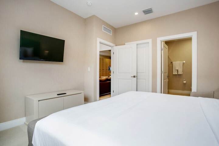 Room 4 of 48