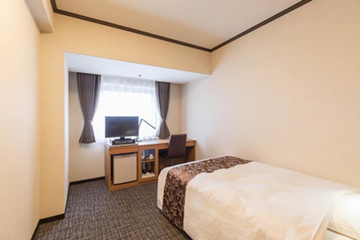 Room 12 of 41
