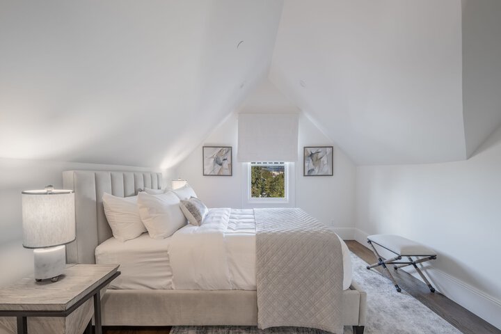 Room 15 of 53