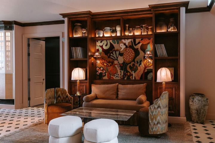 Hotel Interior 3 of 137
