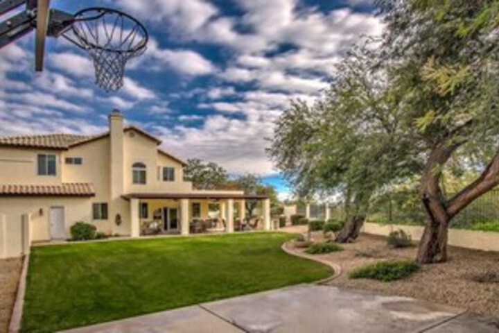 Exterior of Sandstone by Avantstay Spacious Desert Oasis w Pool Bball Crt & Movie Room VR