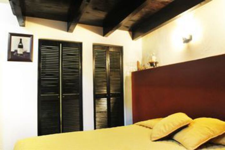 Room 13 of 20
