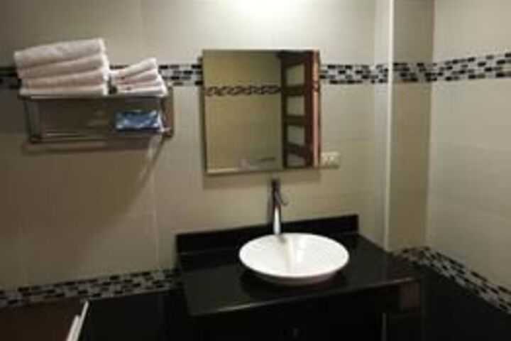 Room 4 of 21