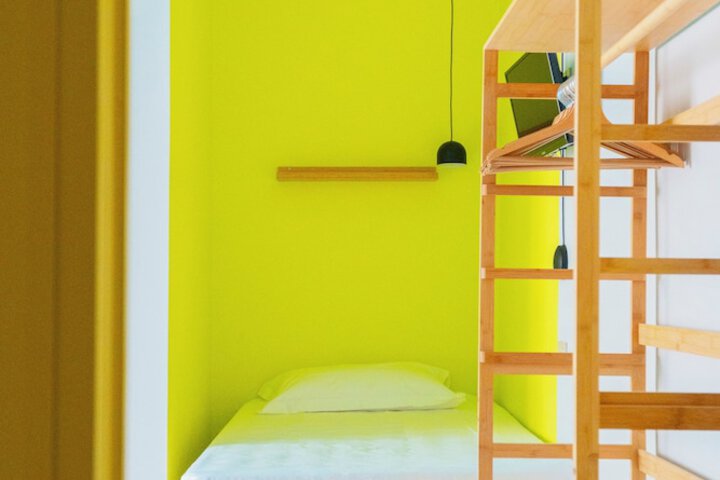 Room 13 of 148