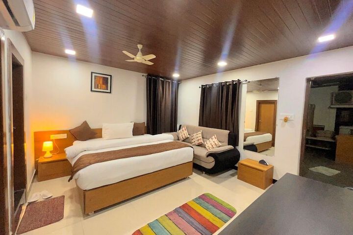 Room 4 of 22