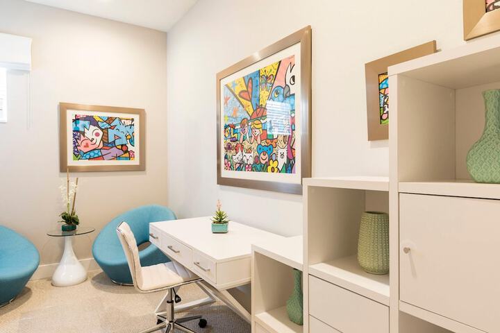 Room 9 of 27