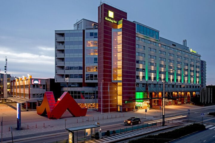 Hotel 69 of 80