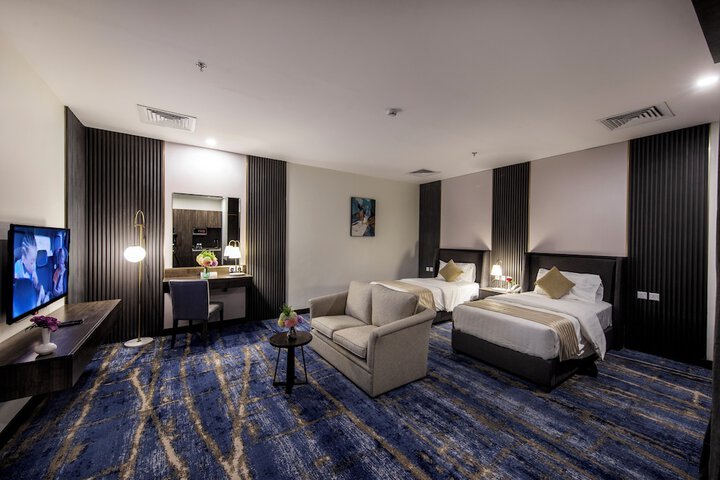 Room 18 of 36