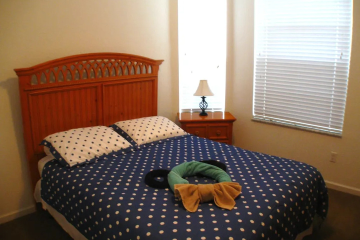 Room 2 of 41