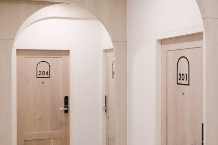 Ballroom/Hall 58 of 88