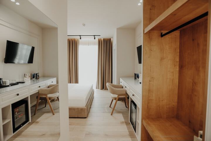 Room 49 of 92
