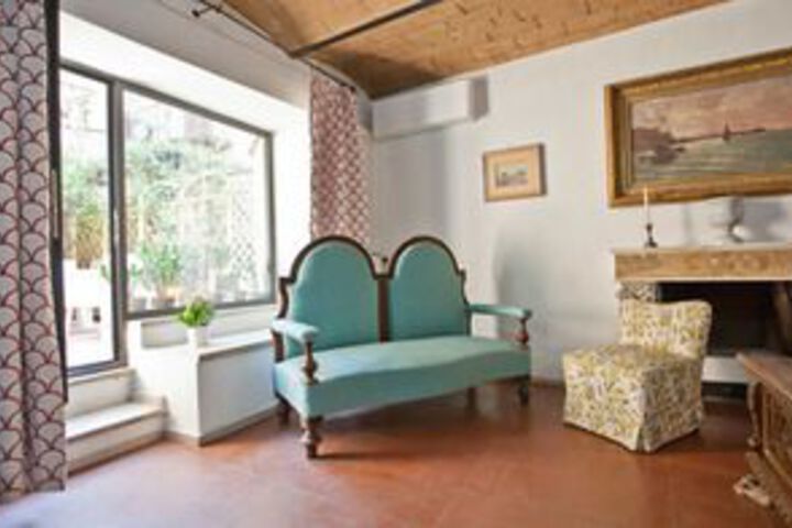 Room 14 of 16