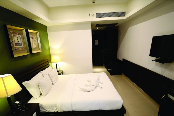 Room 17 of 81