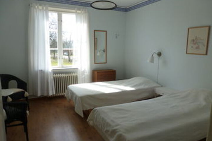 Room 35 of 62