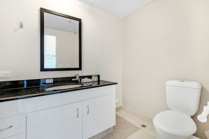 Room 16 of 27