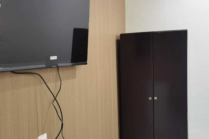 Room 25 of 36