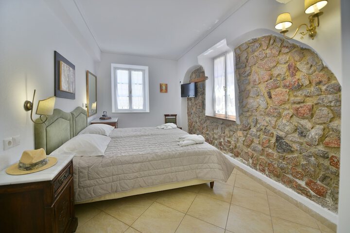 Room 9 of 61