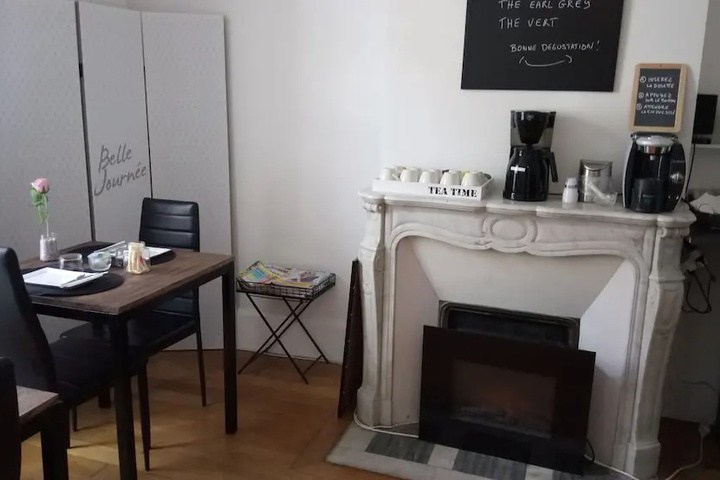 Room 4 of 14