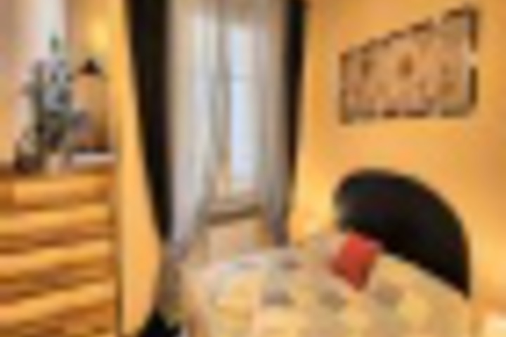 Room 327 of 528