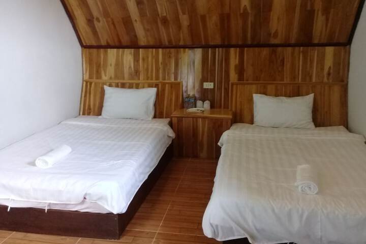 Room 8 of 78