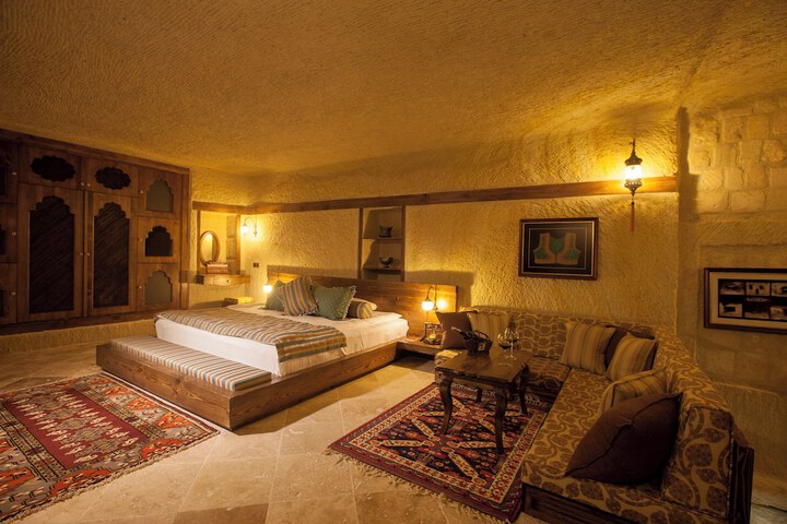 Room 52 of 238