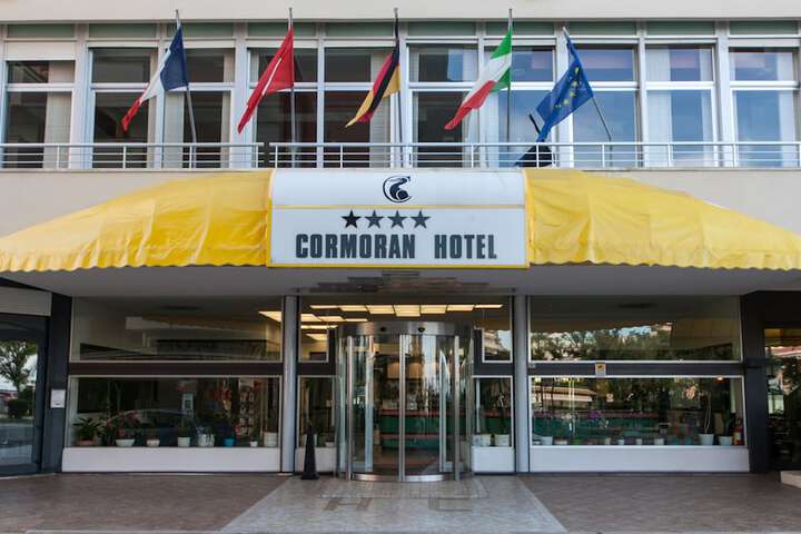 Hotel 53 of 66