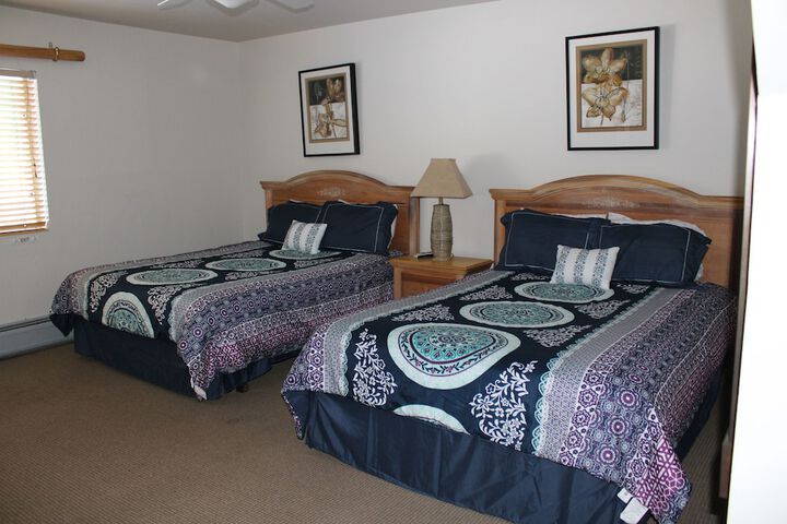 Room 16 of 104