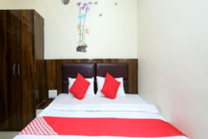 Room 200 of 407