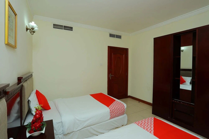 Room 5 of 14