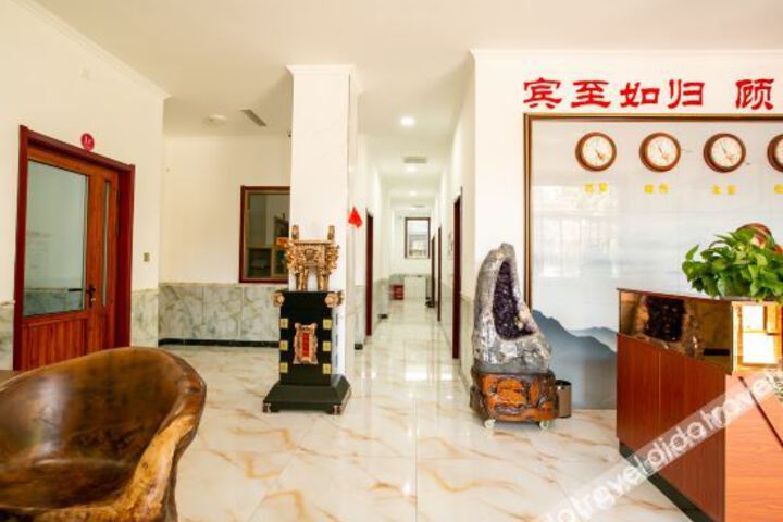 Hotel Interior 5 of 13