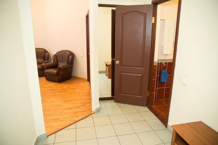 Room 13 of 40
