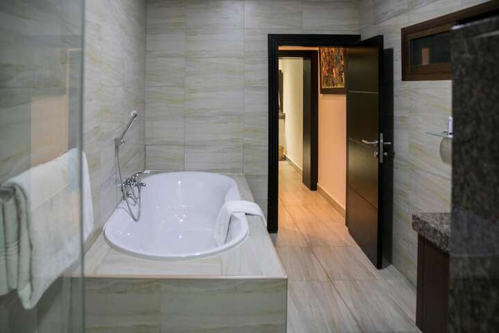 Room 34 of 52