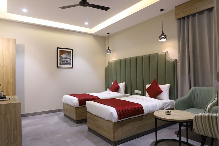 Room 17 of 29