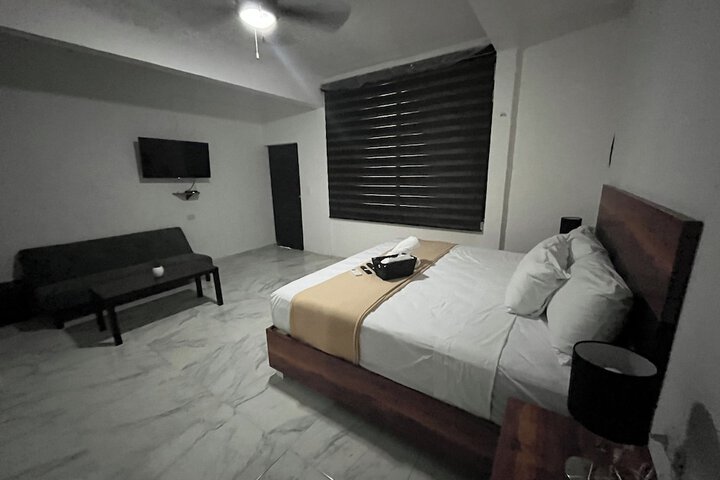Room 57 of 108