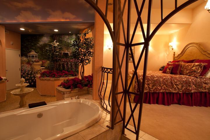 Hot Tub 87 of 96