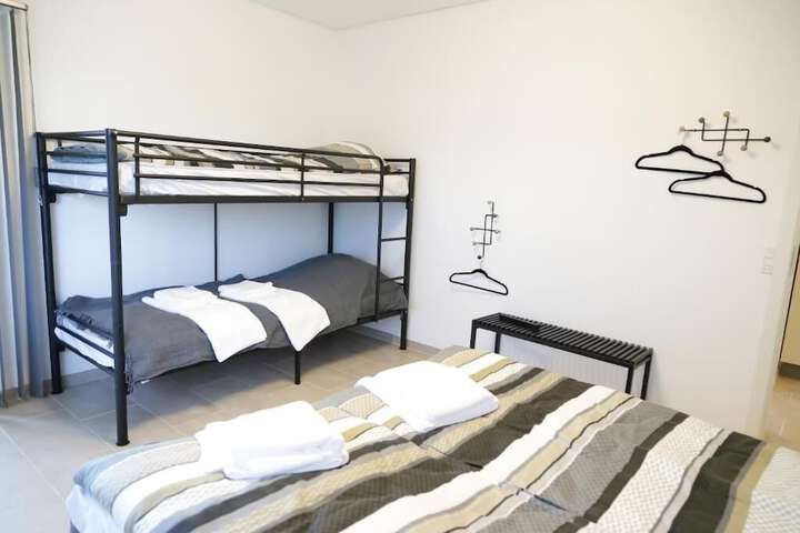 Room 11 of 20