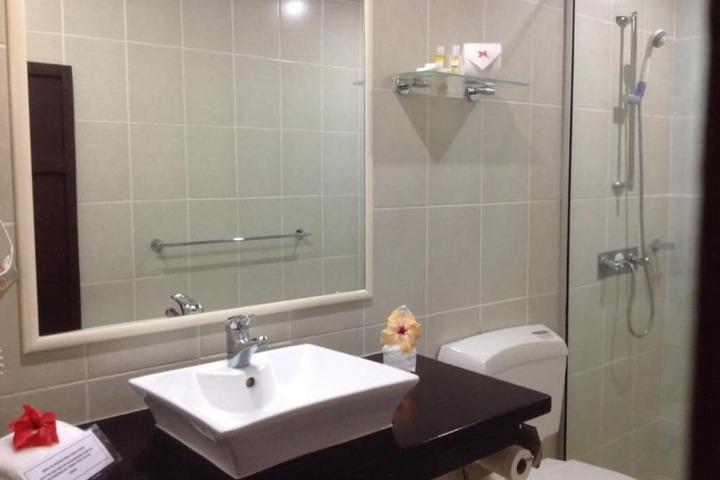 Room 10 of 41