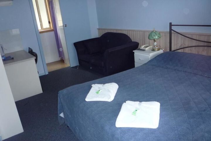 Room 5 of 26