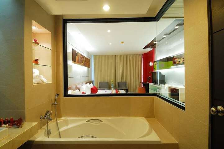Room 113 of 168