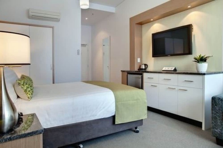 Room 4 of 23