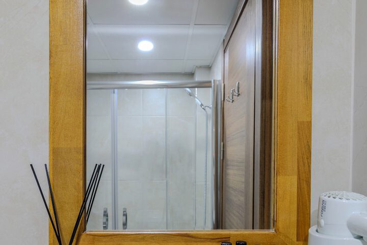 Room 85 of 113