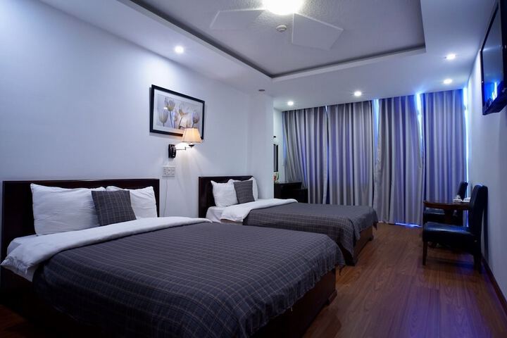 Room 7 of 53