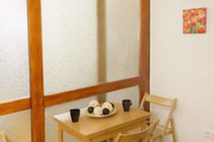 Room 33 of 322