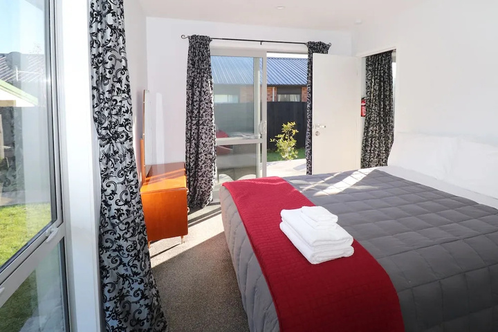 Room 2 of 13