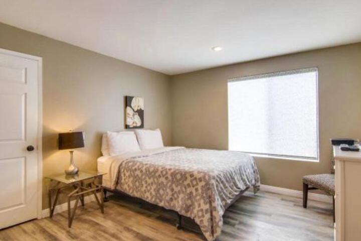 Beach Style 1 4 Br Townhouse in San Diego, CA