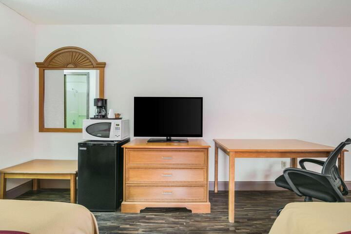 2 Double Beds (6 of 11)