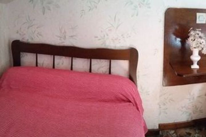 Room 35 of 46