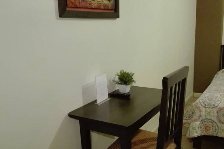 Room 28 of 86
