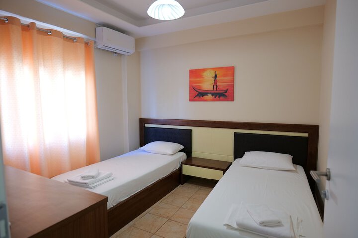 Room 48 of 108