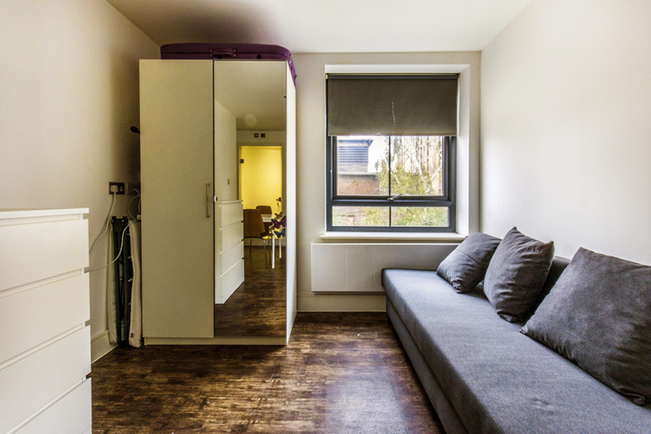 Room 2 of 15